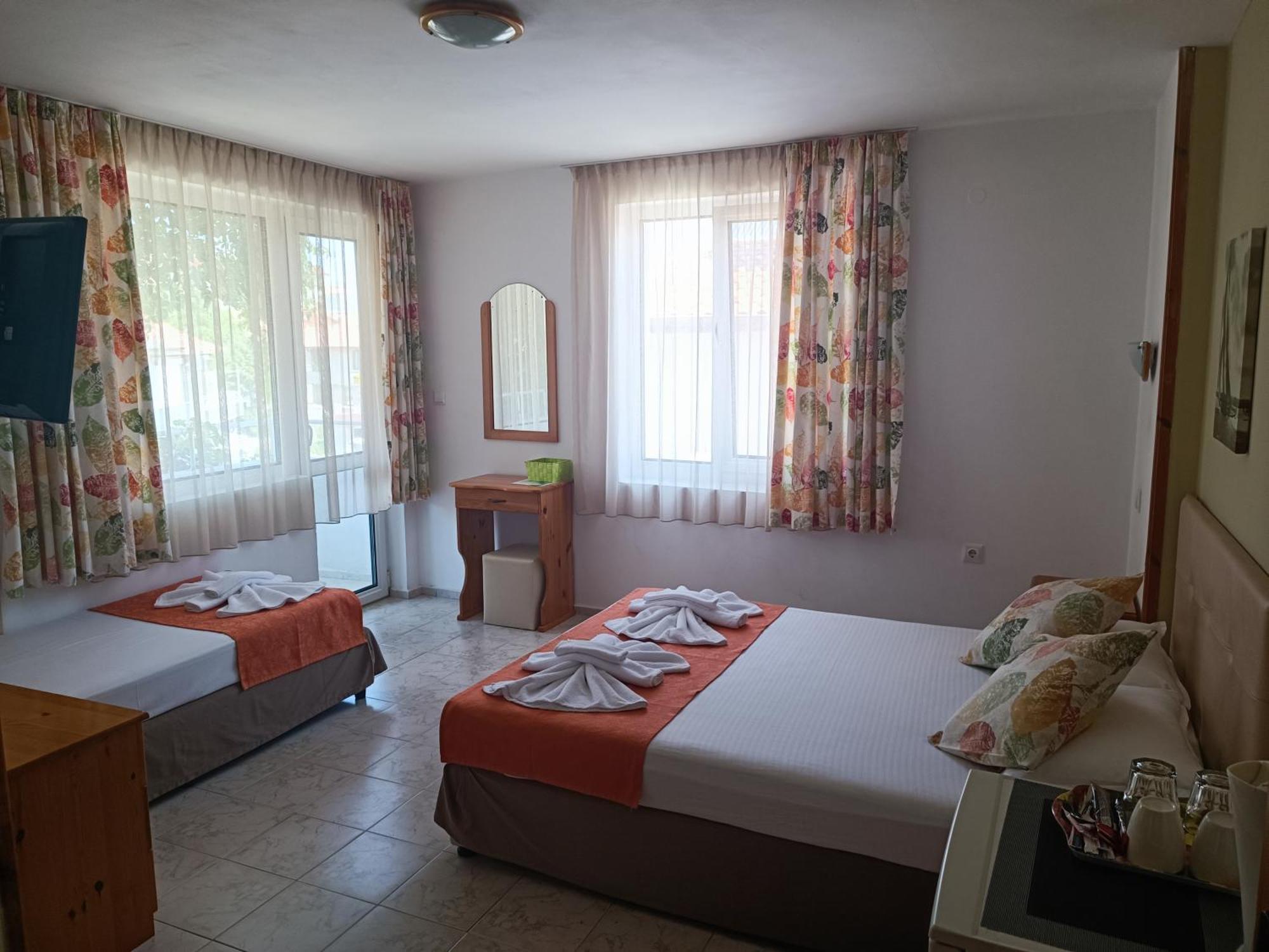 Family Hotel Sofi Созополь Екстер'єр фото